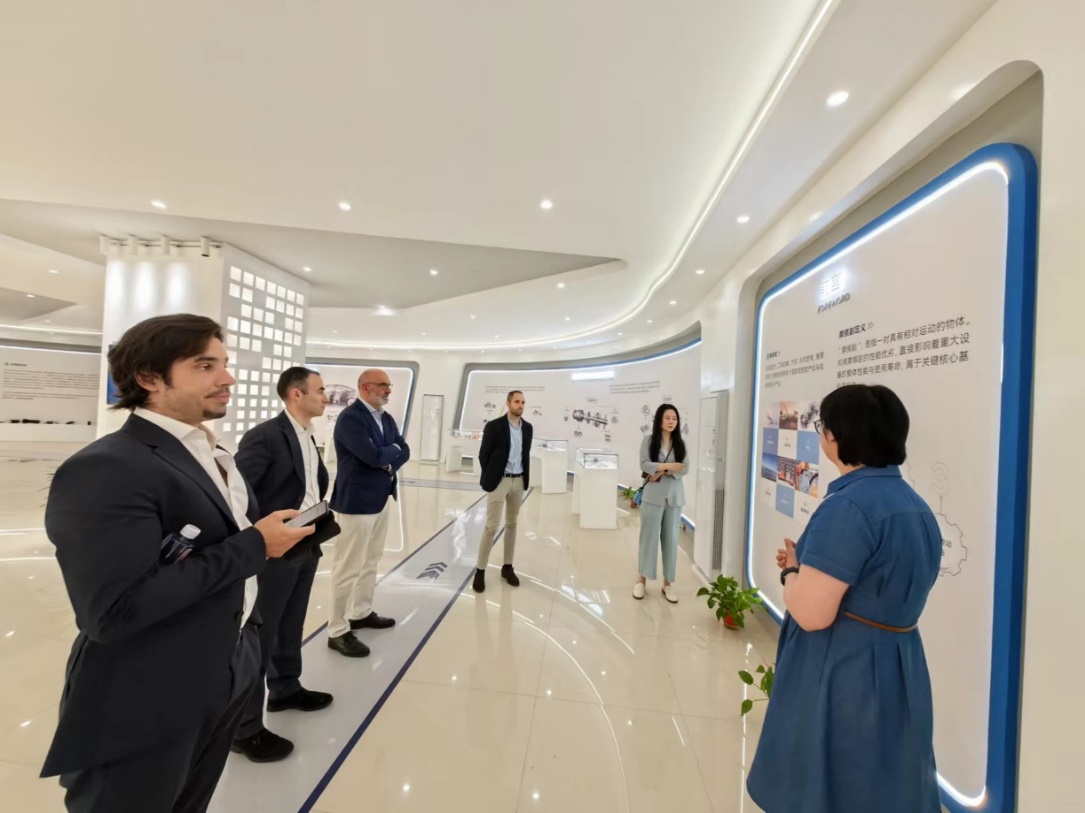 考察合肥波林新材料股份有限公司